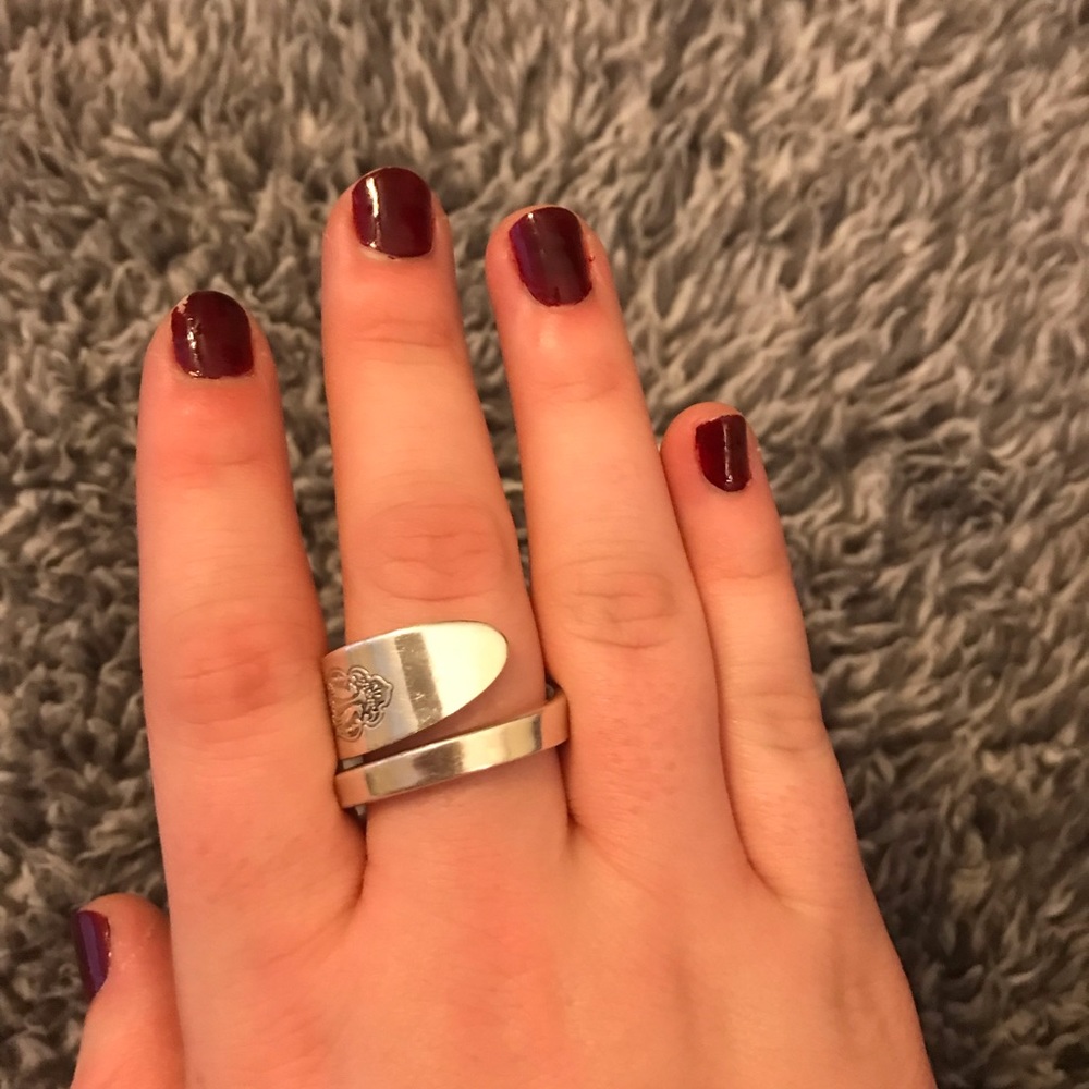 Vintage Handmade Spoon Ring Size 8 - Picture 4 of 7